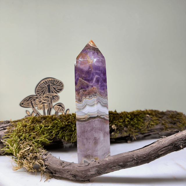 Amethyst Mexican Lace Agate Tower